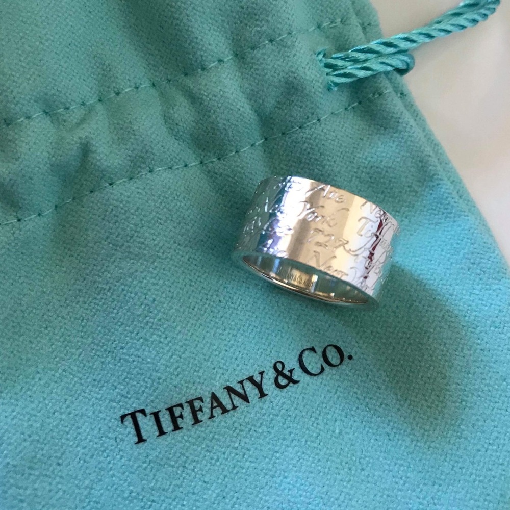 100% authentic wide notes ring in sterling silver